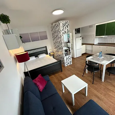 Lägenhet Orzycka Near Westfield Mokotow Warszawa