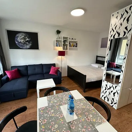 Orzycka Near Westfield Mokotow Lägenhet Warszawa