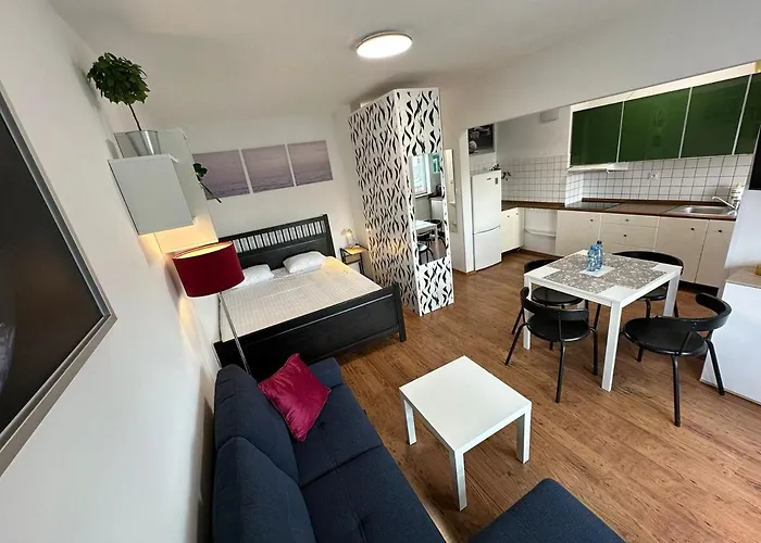 Apartment Orzycka Near Westfield Mokotow Warsaw