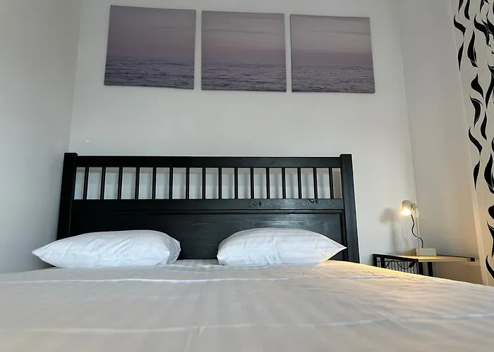 Orzycka Near Westfield Mokotow Apartment