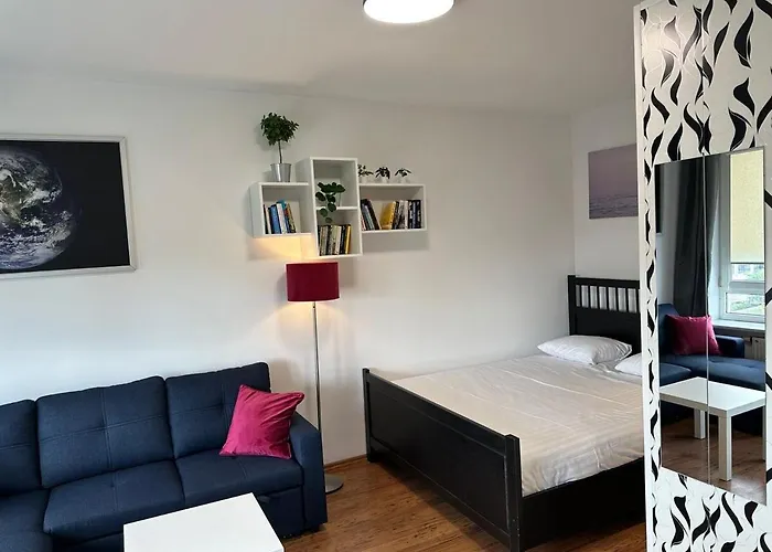 Apartment Orzycka Near Westfield Mokotow Warsaw